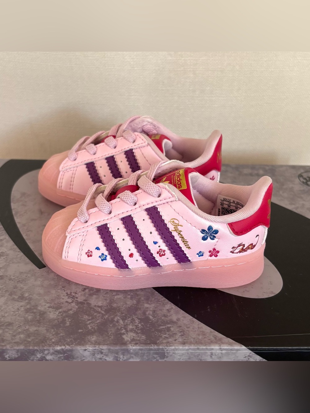 Adidas x Disney Mulan Superstar Sneakers Kids 4K Pink No Box Rare Mint Condition